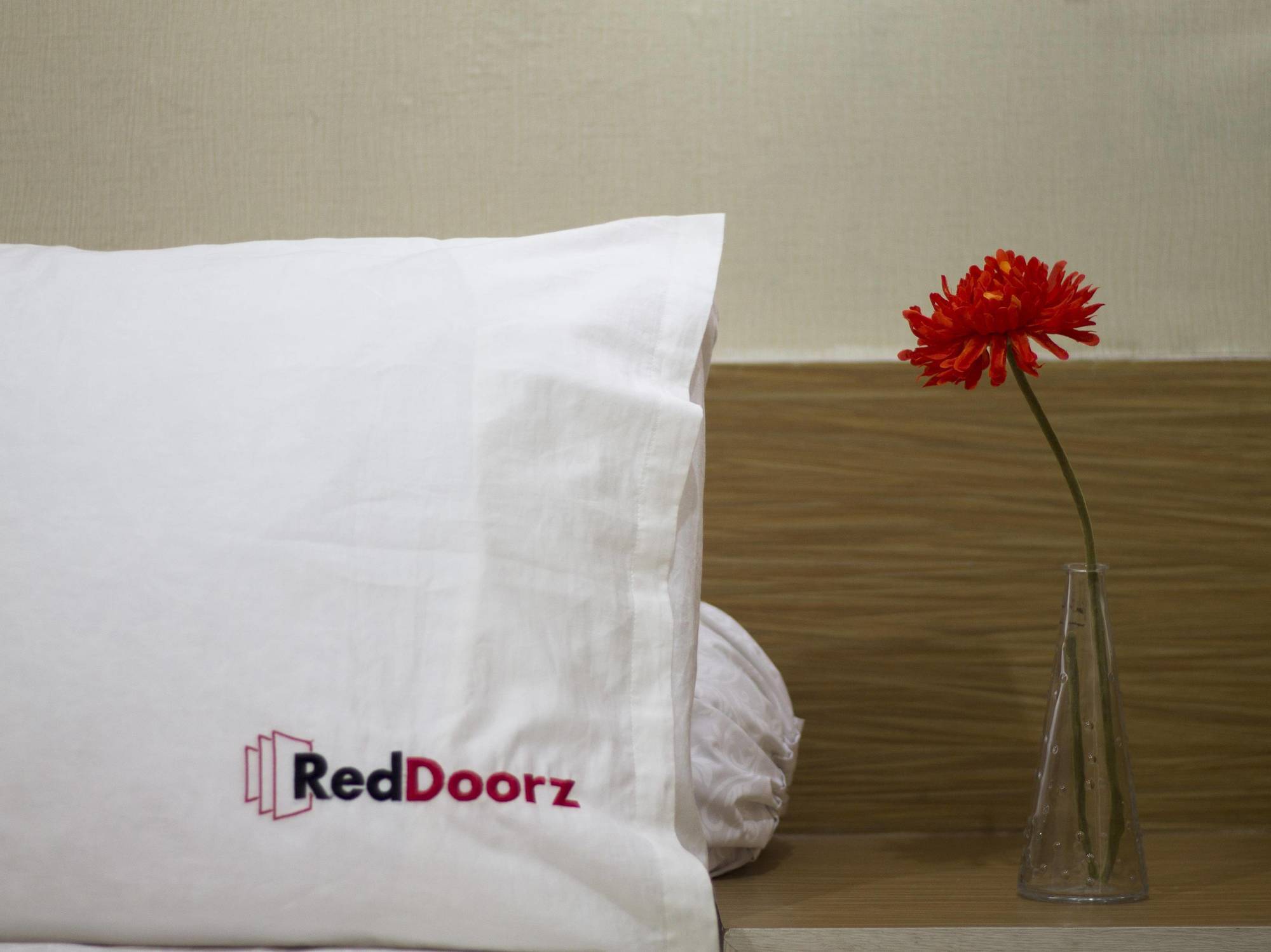 Reddoorz Plus @ Setiabudi Tengah 雅加达 外观 照片