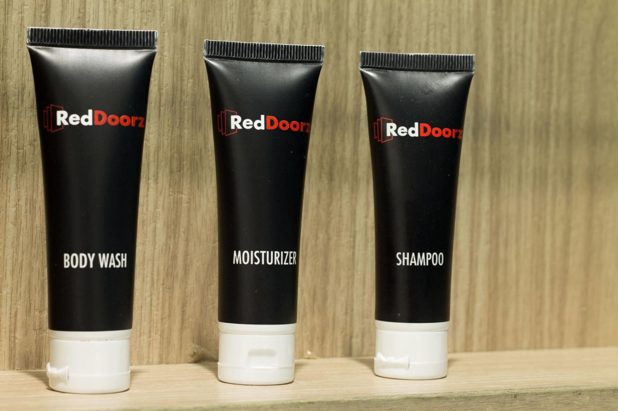 Reddoorz Plus @ Setiabudi Tengah 雅加达 外观 照片